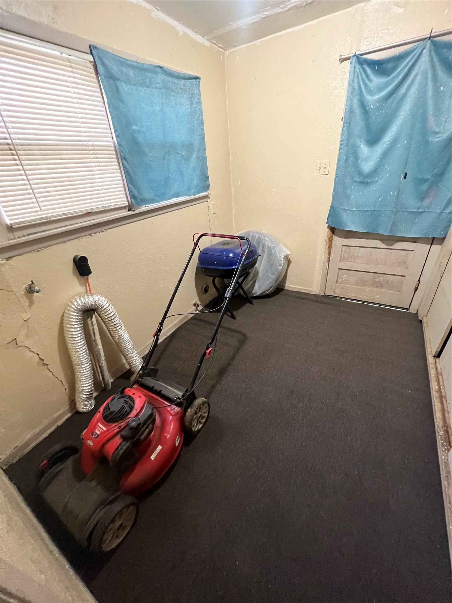 102 South Victoria Street Victoria, TX 77901 - Photo 8 of 10