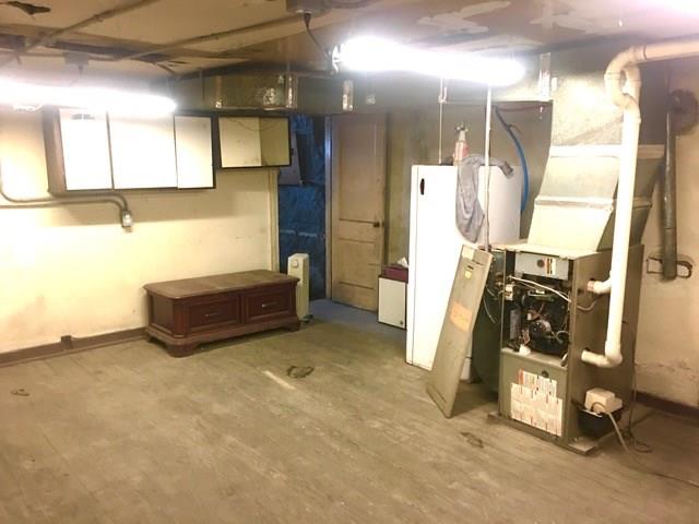 902 Constance Street Pittsburgh, PA 15212 - Photo 12 of 16 Lower level laundry