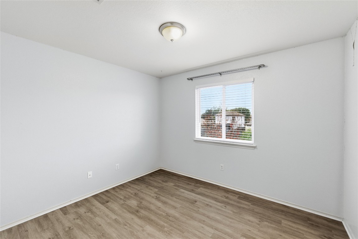 910 Kirtomy Loop Pflugerville, TX 78660 - Photo 9 of 37 an empty room with a window