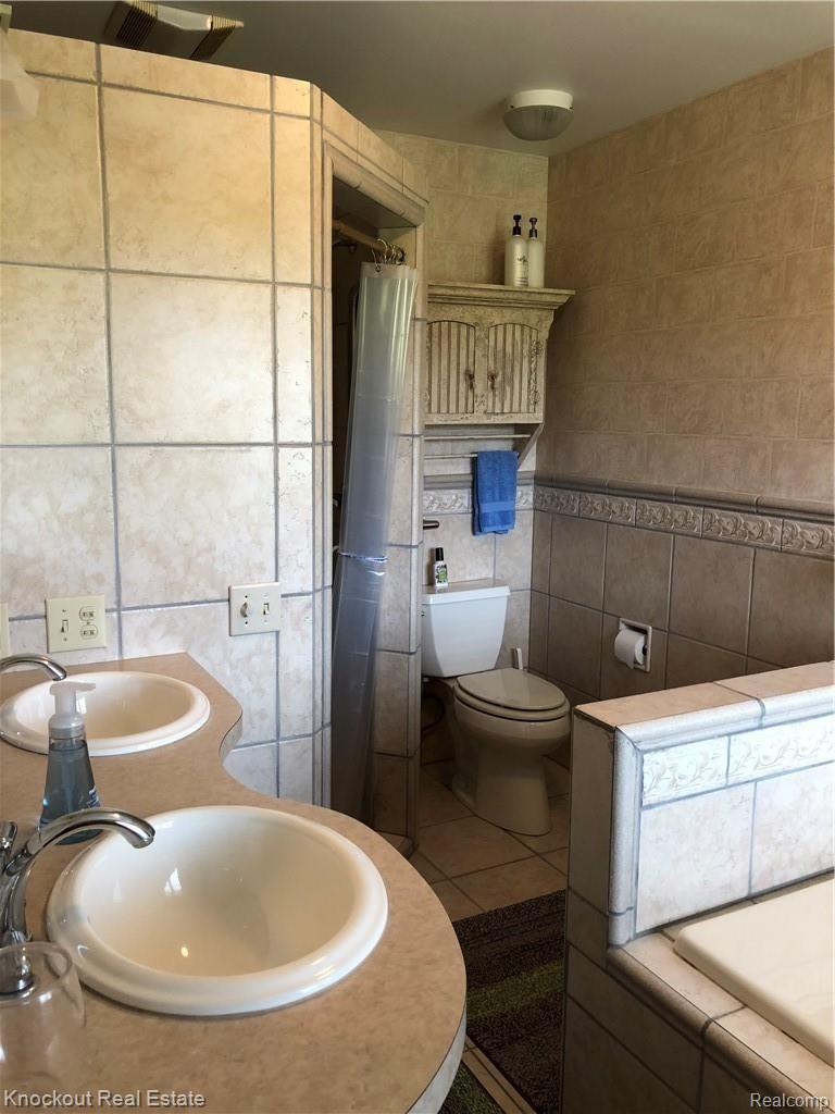 7560 Curtis Road Frankenmuth, MI 48734 - Photo 20 of 37 Photo Sep 18, 4 48 00 PM.jpg