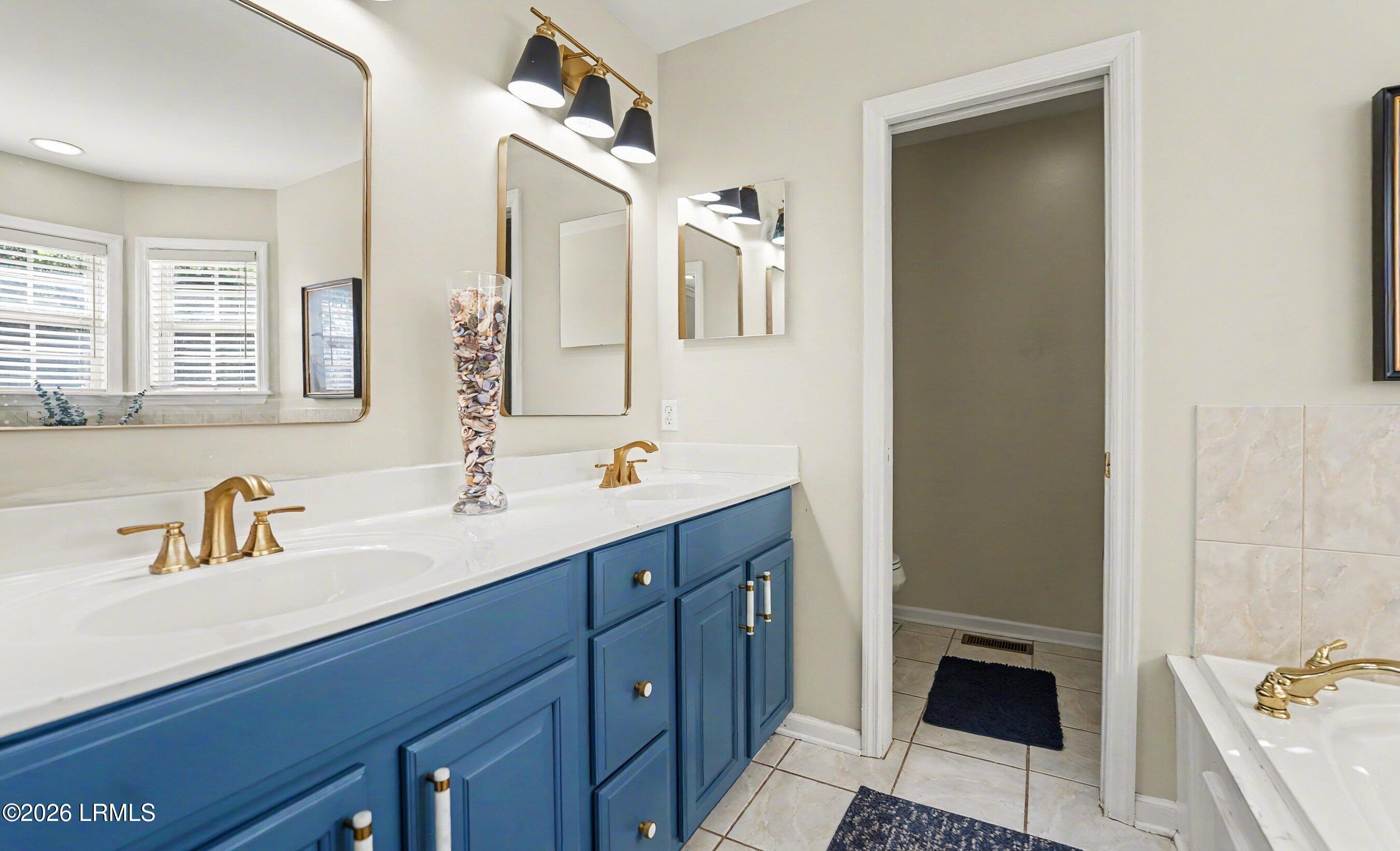 15 Walling Grove Road Beaufort, SC 29907 - Photo 17 of 47 Primary Bath