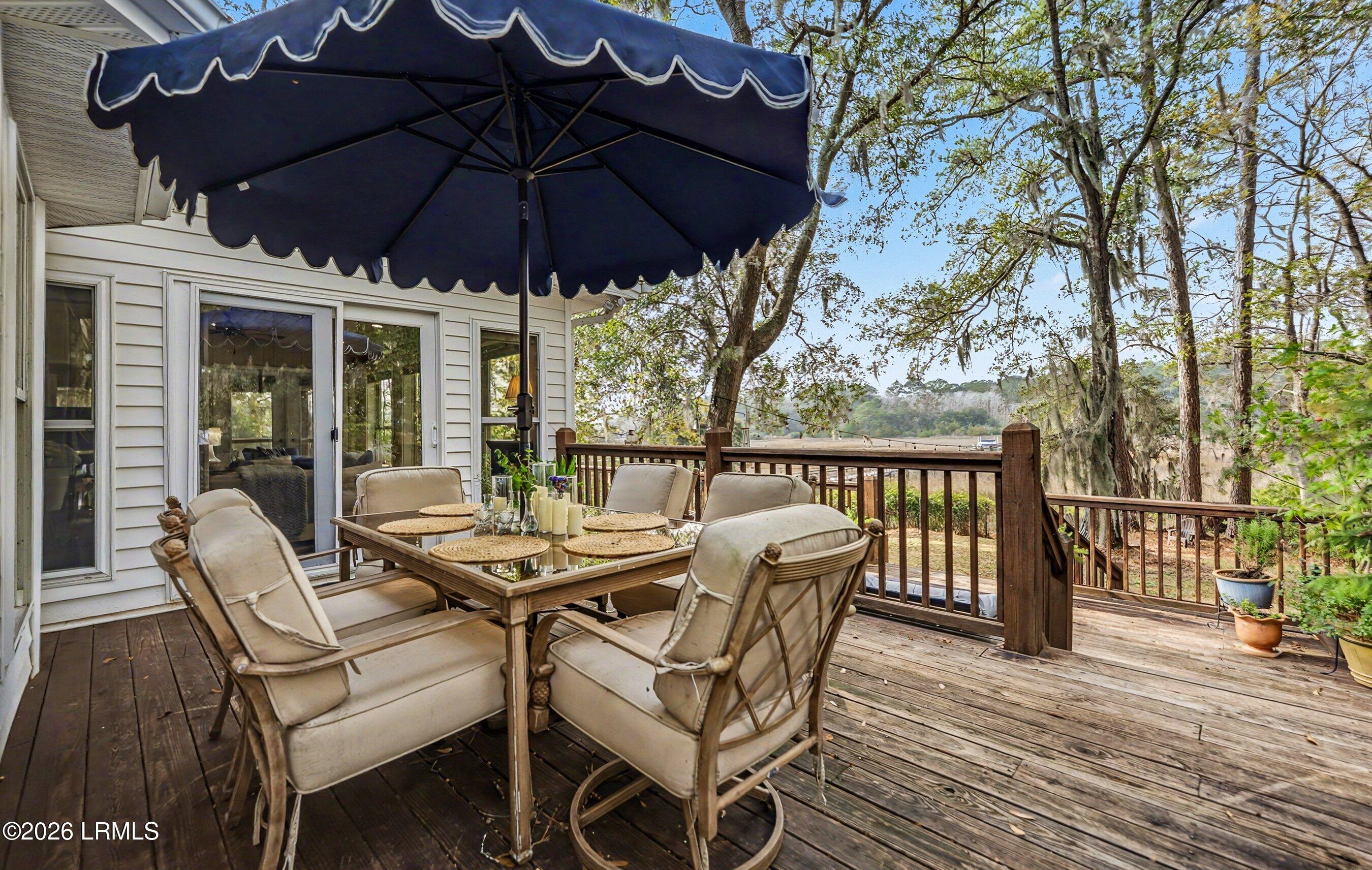 15 Walling Grove Road Beaufort, SC 29907 - Photo 33 of 47 Dining Deck