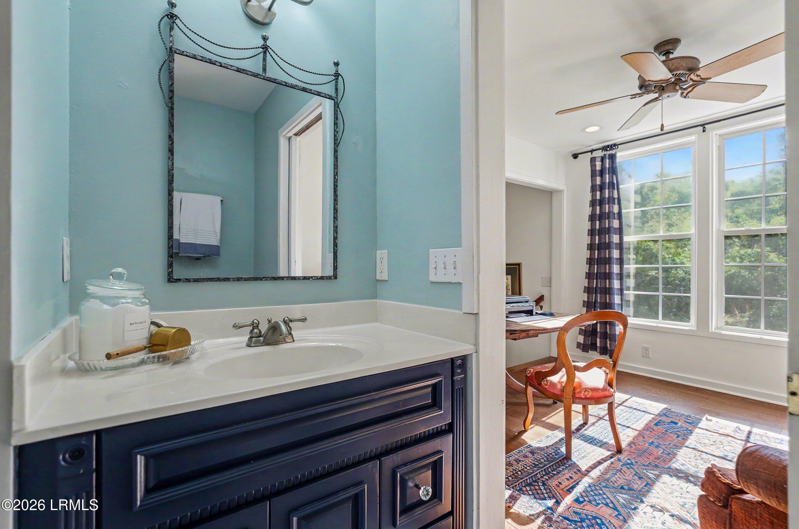 15 Walling Grove Road Beaufort, SC 29907 - Photo 41 of 47 Guest Suite Bath