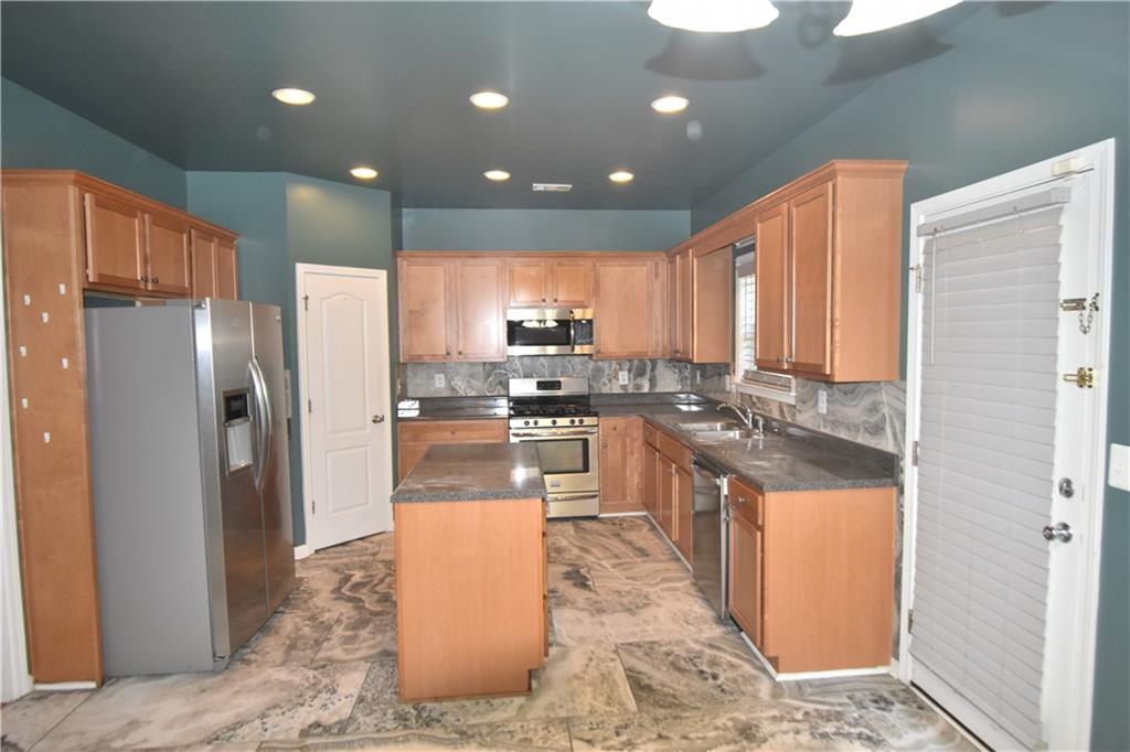 3288 Kessock Ridge Trail Southwest Snellville, GA 30039 - Photo 4 of 24 Gallery Image 4