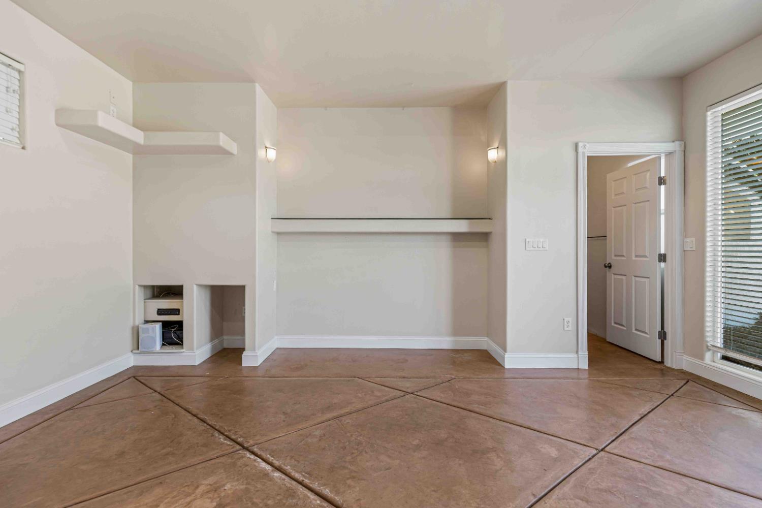 3913 Bayview Drive Modesto, CA 95355 - Photo 31 of 47