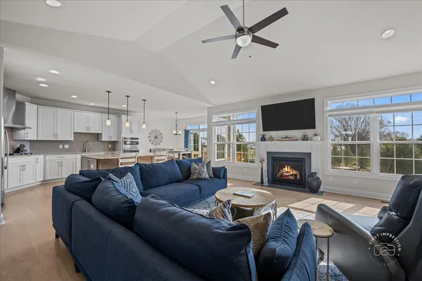 $899,900 | 4-n363 Norton Glen Boulevard, St. Charles, IL 60175