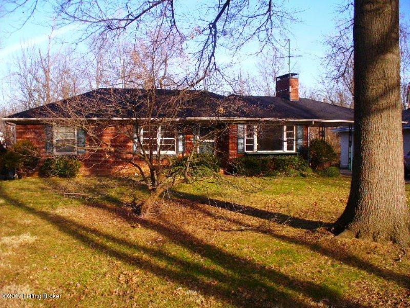 8805 Perry Road Lyndon, KY 40222 - Photo 1 of 17 Front of house