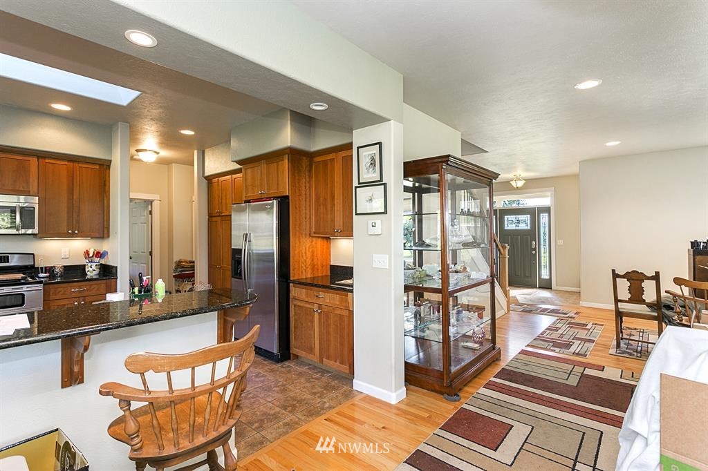 12745 Josh Wilson Road Mount Vernon, WA 98273 - Photo 3 of 14 Gallery Image 3