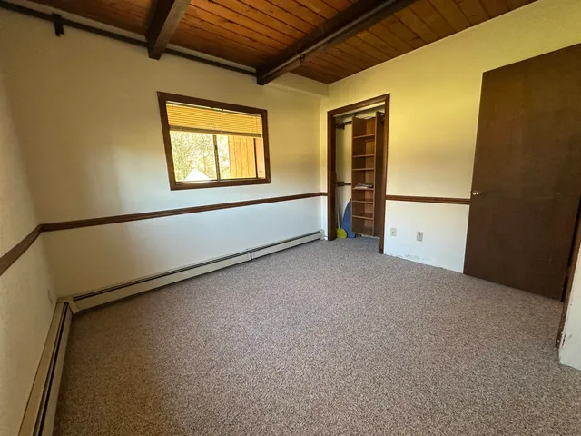 $1,900 | 253 Linderhof Strasse, Intervale, NH 03845