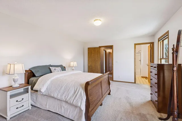 $459,900 | 5913 Red Pine Boulevard, St. Paul, MN 55110