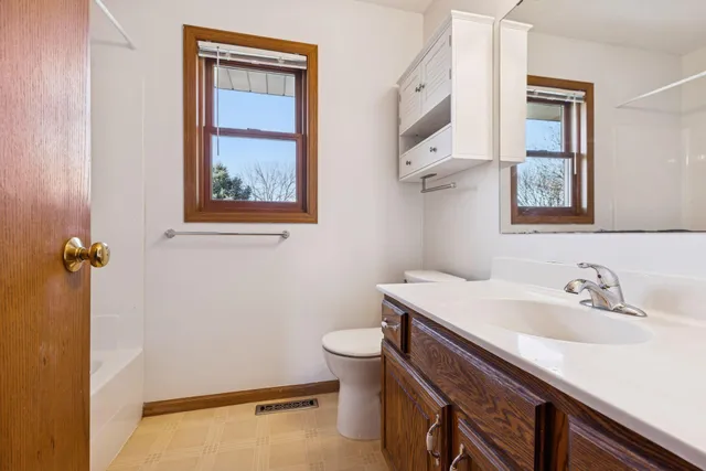 $459,900 | 5913 Red Pine Boulevard, St. Paul, MN 55110