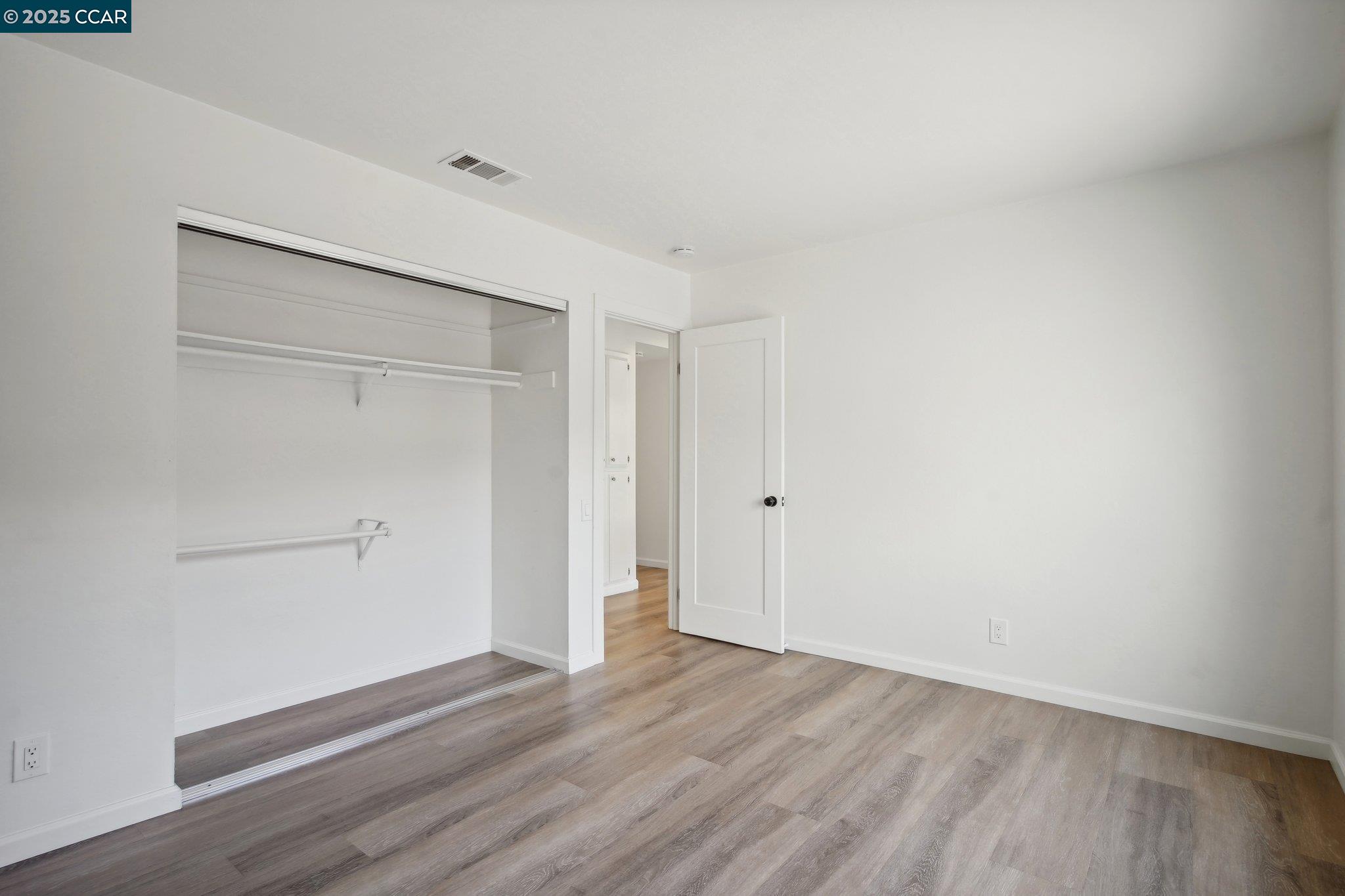 119 Cypress Point Way Moraga, CA 94556 - Photo 25 of 38 a view of an empty room