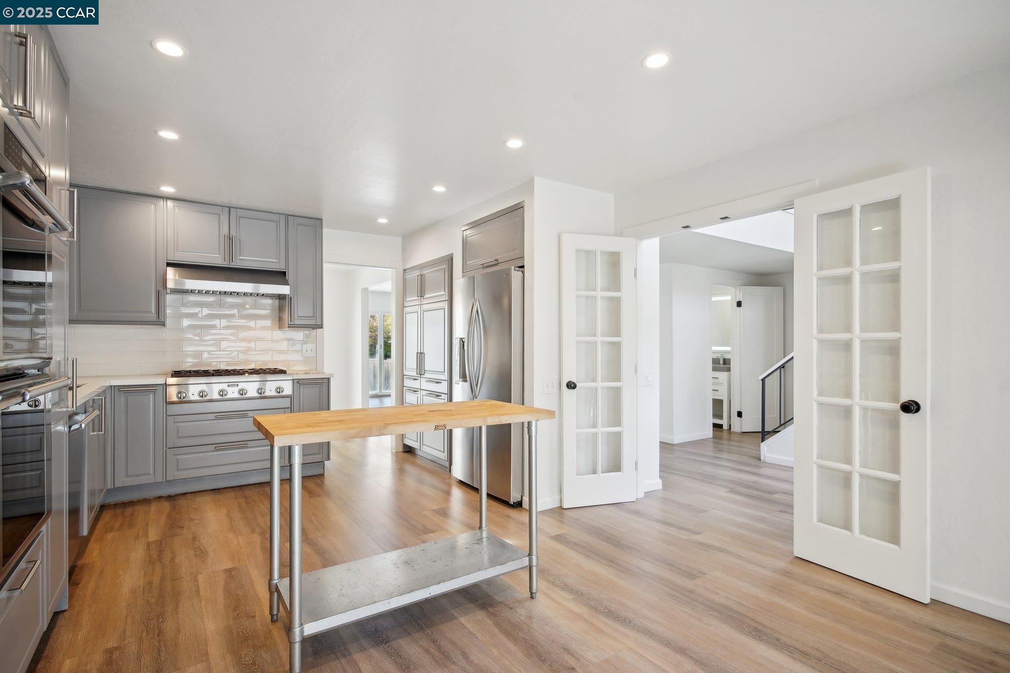 119 Cypress Point Way Moraga, CA 94556 - Photo 10 of 38 a large kitchen with a table and chairs