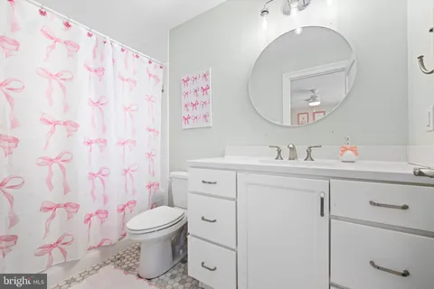 $1,900,000 | 814 Newtown Road, Berwyn, PA 19312