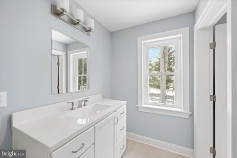 $1,900,000 | 814 Newtown Road, Berwyn, PA 19312