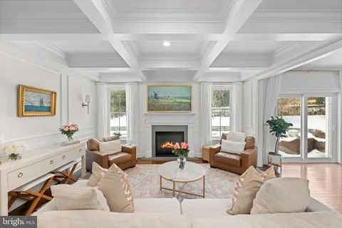 $1,900,000 | 814 Newtown Road, Berwyn, PA 19312