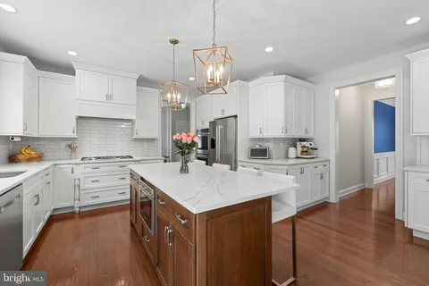 $1,900,000 | 814 Newtown Road, Berwyn, PA 19312