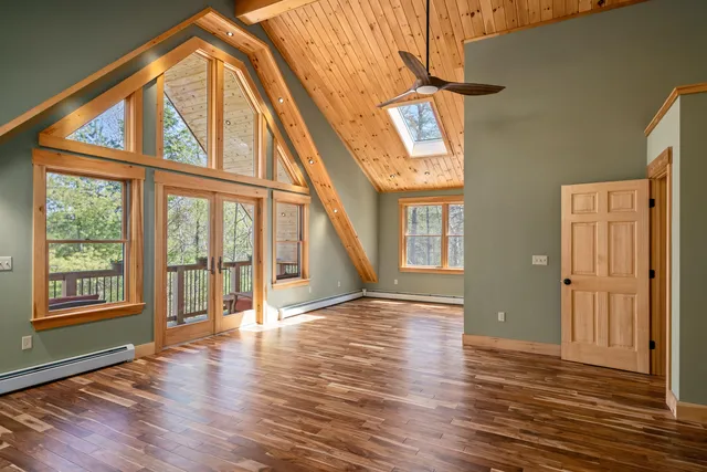 $933,000 | 31 Dorothy Drive, Standish, ME 04084