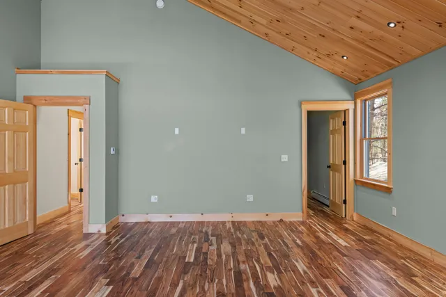 $933,000 | 31 Dorothy Drive, Standish, ME 04084