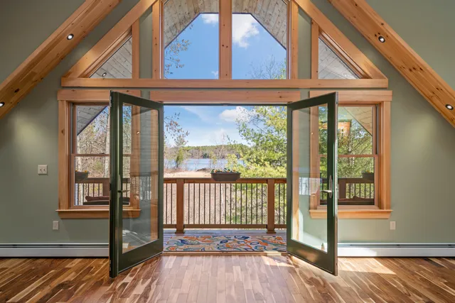 $933,000 | 31 Dorothy Drive, Standish, ME 04084