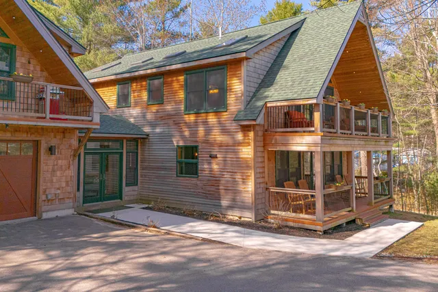 $933,000 | 31 Dorothy Drive, Standish, ME 04084