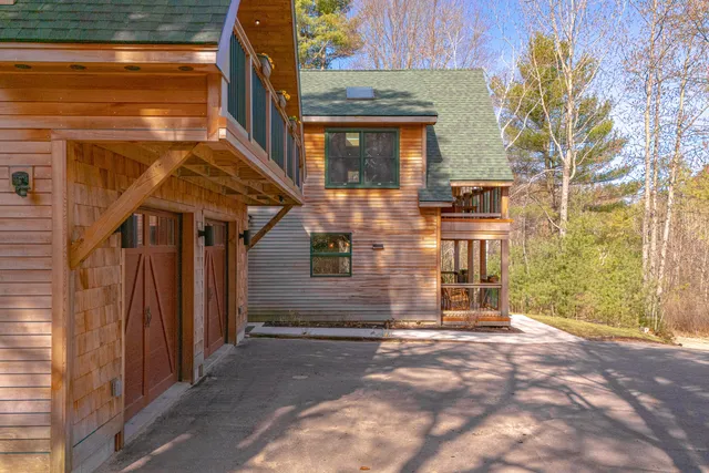 $933,000 | 31 Dorothy Drive, Standish, ME 04084