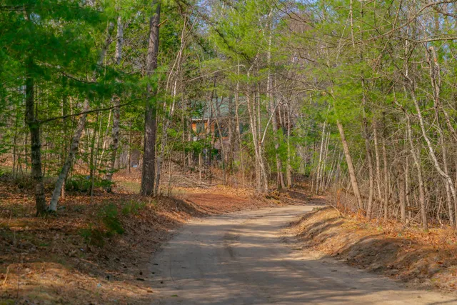 $933,000 | 31 Dorothy Drive, Standish, ME 04084