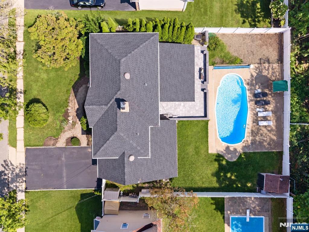 64 Spring Valley Road Paramus, NJ 07652 - Photo 36 of 39 Gallery Image 36