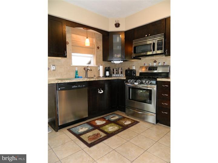 74 Country Club Road Pine Hill, NJ 08021 - Photo 9 of 25 Kitchen