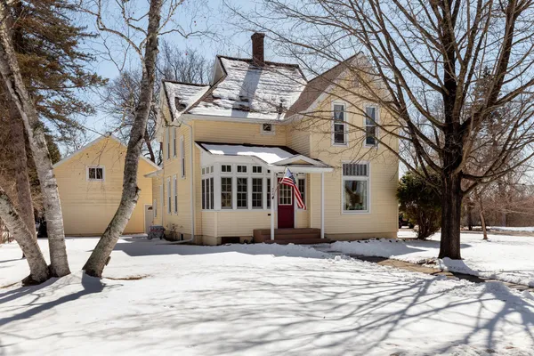 $339,900 | 302 Bluff Avenue, Brainerd, MN 56401