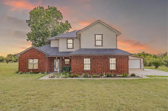 $465,000 | 113 Hillridge Lane, Maypearl, TX 76064