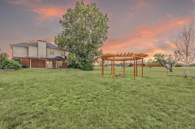 $465,000 | 113 Hillridge Lane, Maypearl, TX 76064