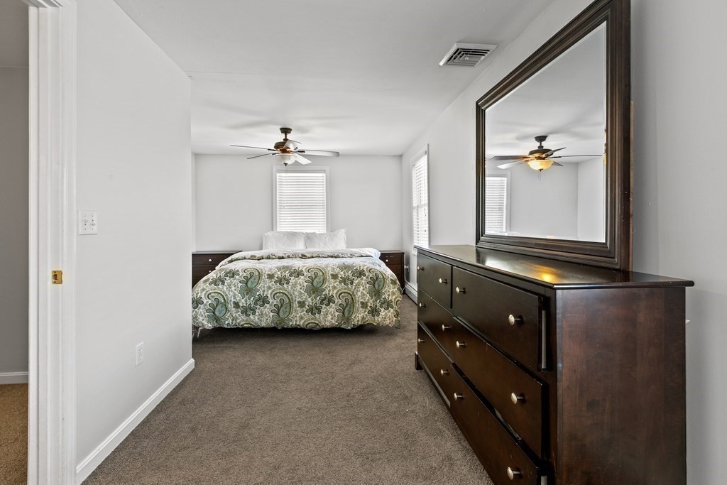 651 Nashua Road Dracut, MA 01826 - Photo 19 of 42