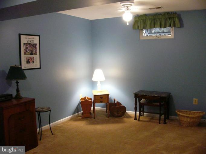 10406 Mountain Quail Road Silver Spring, MD 20901 - Photo 20 of 22 Study