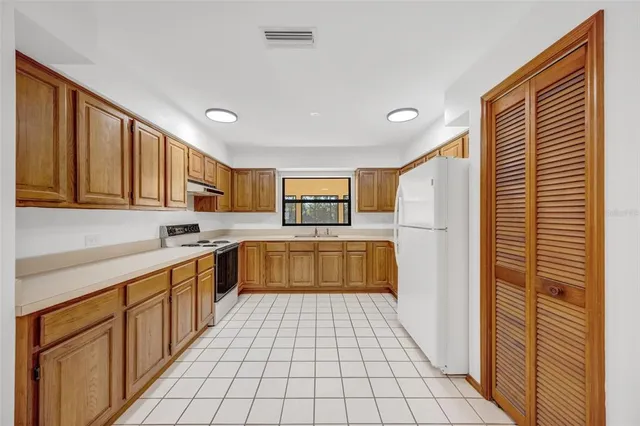 $385,000 | 12009 Anderson Drive, Riverview, FL 33579