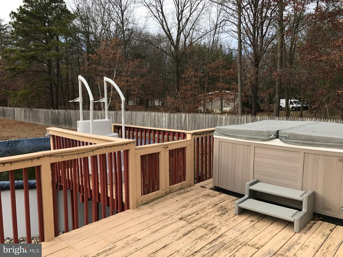 21 Edgewood Road Sicklerville, NJ 08081 - Photo 7 of 15 Hot Tub