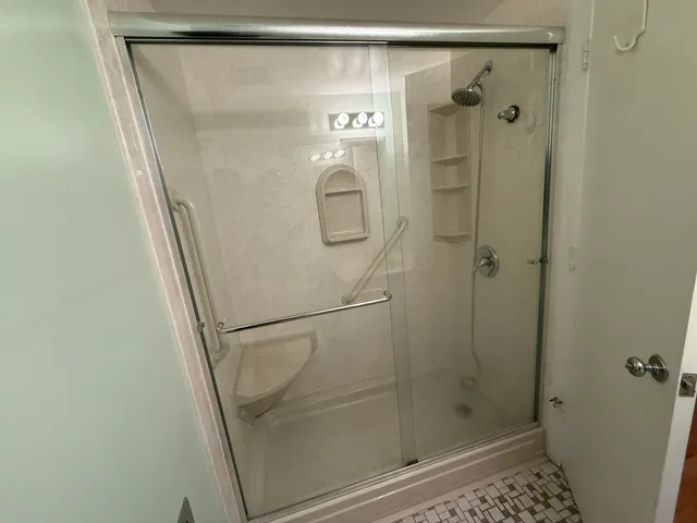 $179,950 | 5260 Cross Bow Circle, Unit 3A, Roanoke, VA 24018