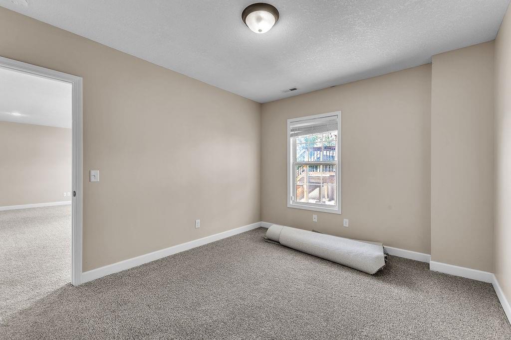 2708 Meadow Ridge Drive St. Joseph, MO 64504 - Photo 38 of 60