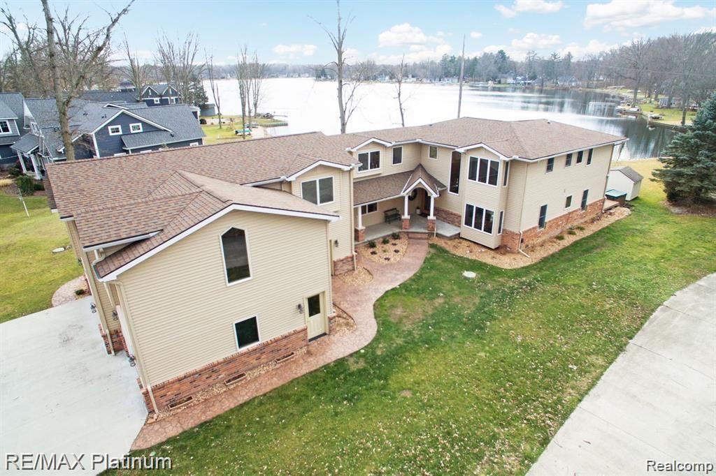 10106 Imus Road Pinckney, MI 48169 - Photo 2 of 38 10106 Imus