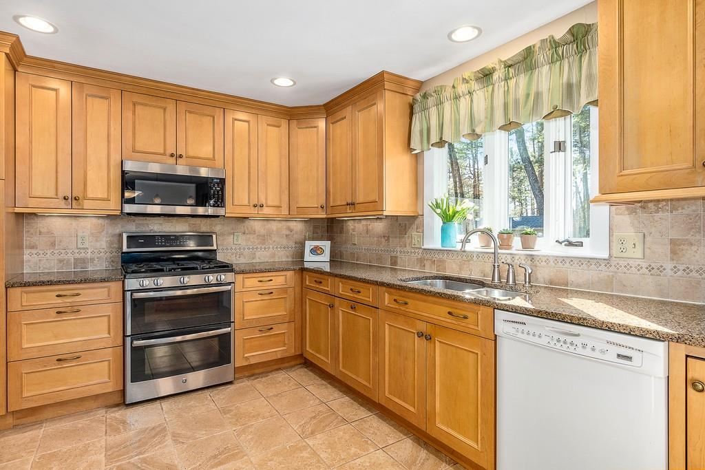 100 Old County Road Lancaster, MA 01523 - Photo 12 of 24