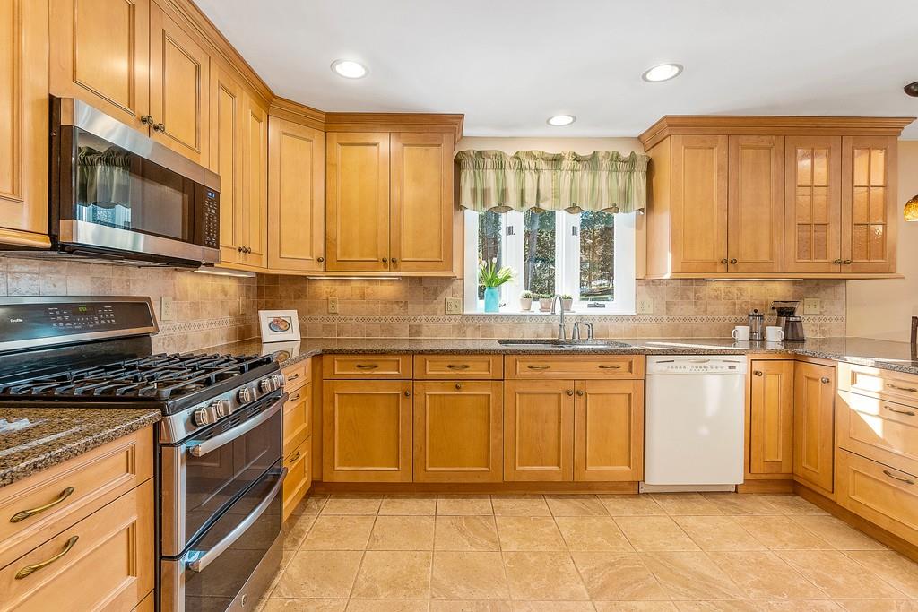 100 Old County Road Lancaster, MA 01523 - Photo 14 of 24