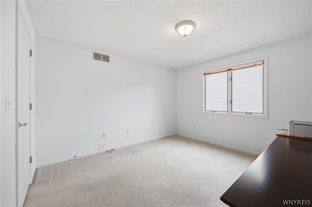 84 South Castlerock Lane Amherst, NY 14051 - Photo 28 of 38