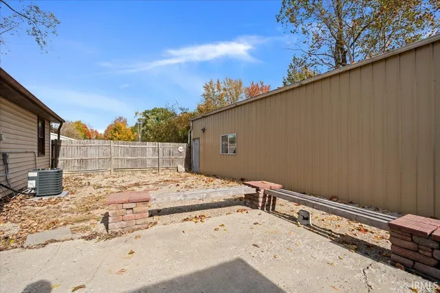 $230,000 | 1319 St Marys Drive, Warsaw, IN 46580