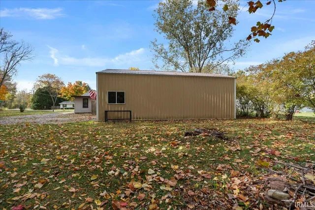 $230,000 | 1319 St Marys Drive, Warsaw, IN 46580