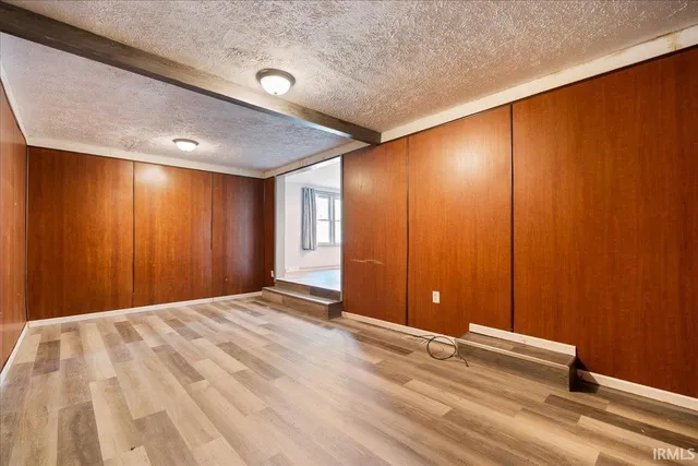 $230,000 | 1319 St Marys Drive, Warsaw, IN 46580