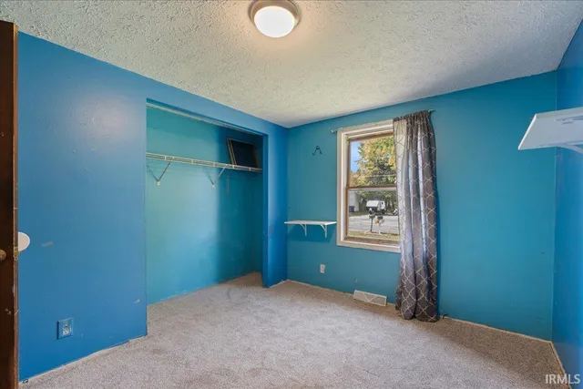 $230,000 | 1319 St Marys Drive, Warsaw, IN 46580