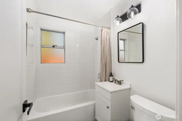 $529,000 | 3112 Southwest 97th Street, Seattle, WA 98126