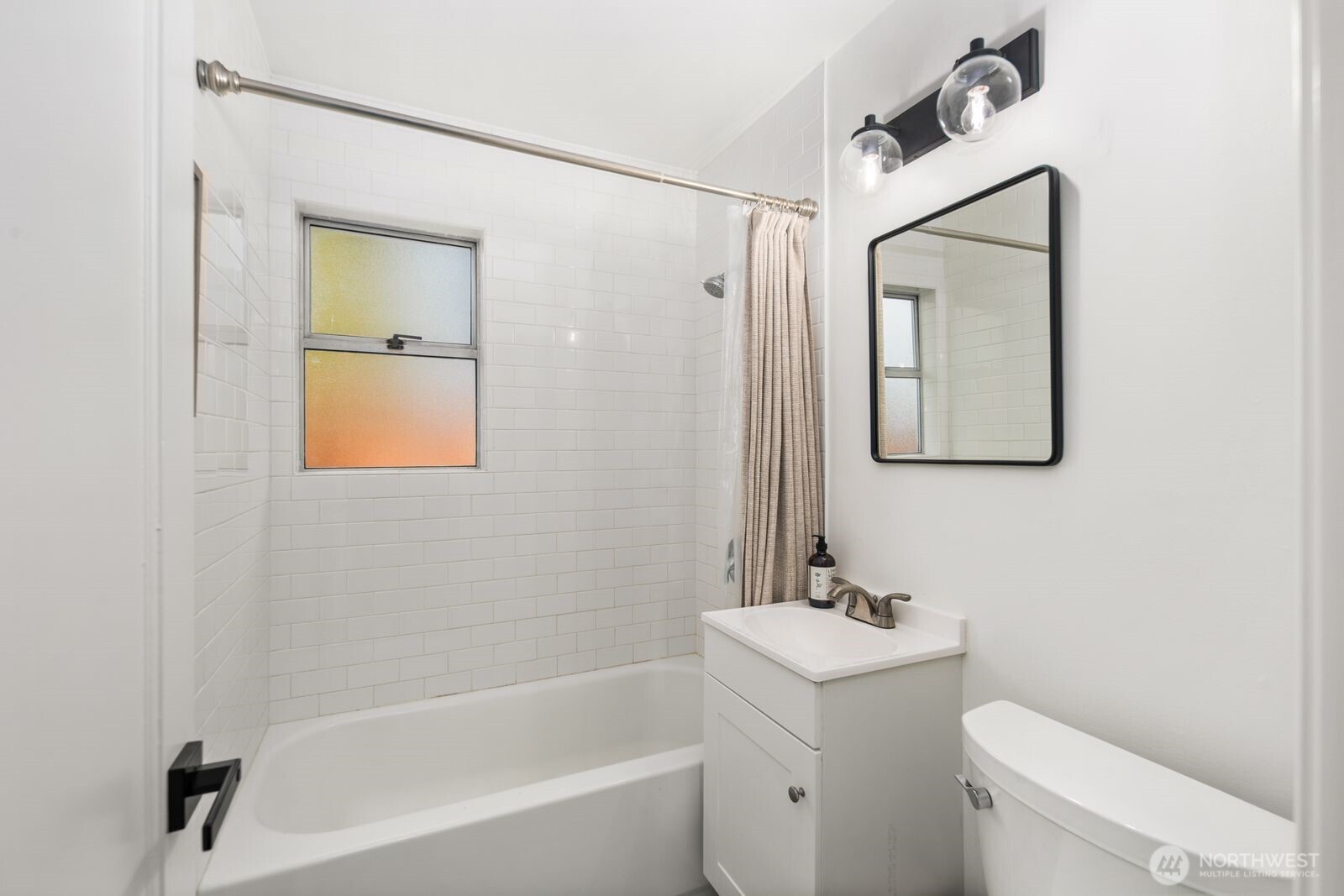 3112 Southwest 97th Street Seattle, WA 98126 - Photo 17 of 30