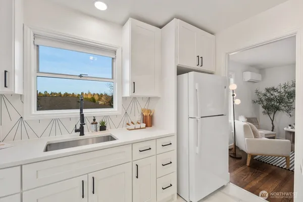 $529,000 | 3112 Southwest 97th Street, Seattle, WA 98126