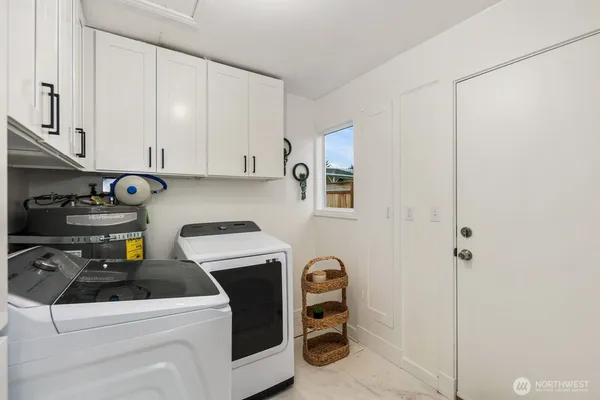 $529,000 | 3112 Southwest 97th Street, Seattle, WA 98126